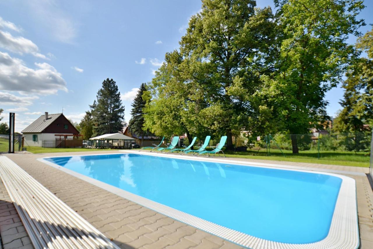 Ctyricitka Na Stastnem Kopci Chalet *